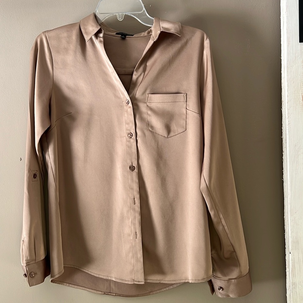 The limited gold blouse